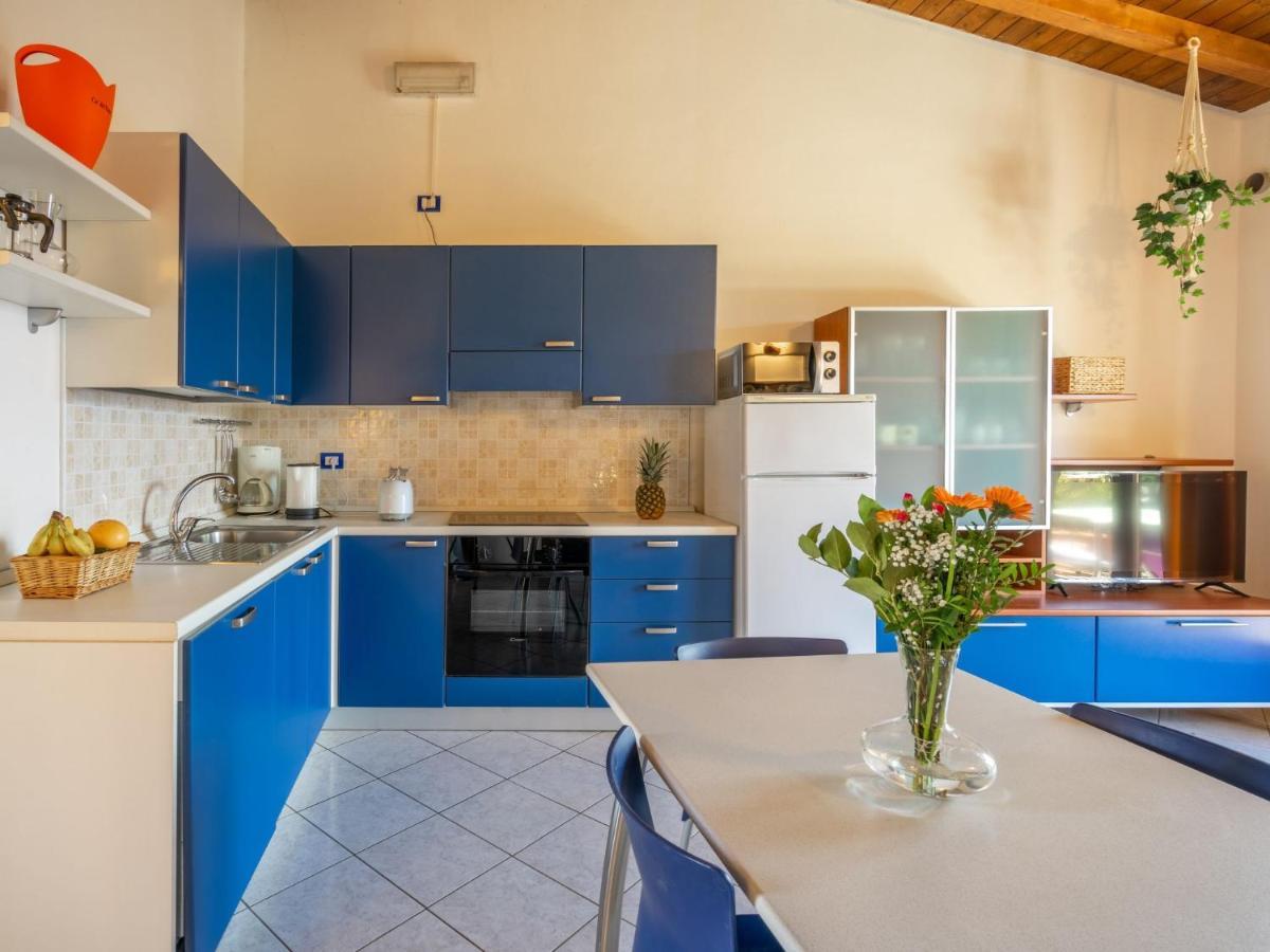 Apartment Residenza Agrifoglio-8 By Interhome Luino Eksteriør billede