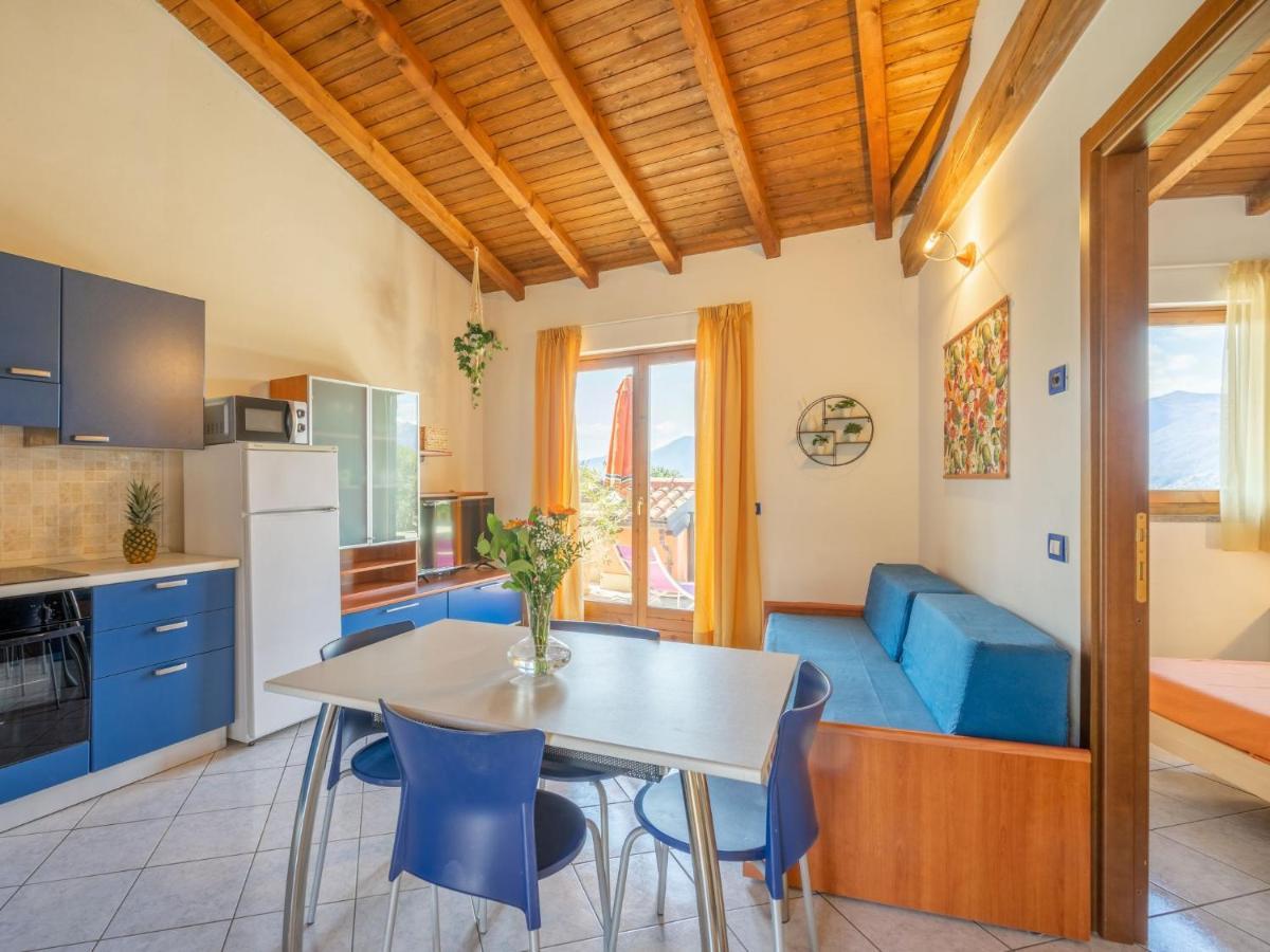 Apartment Residenza Agrifoglio-8 By Interhome Luino Eksteriør billede
